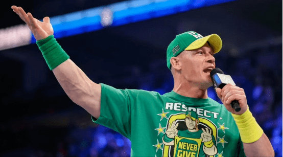 当时科特·安格站在sd的擂台上,在那一集节目欢迎新的挑战者.