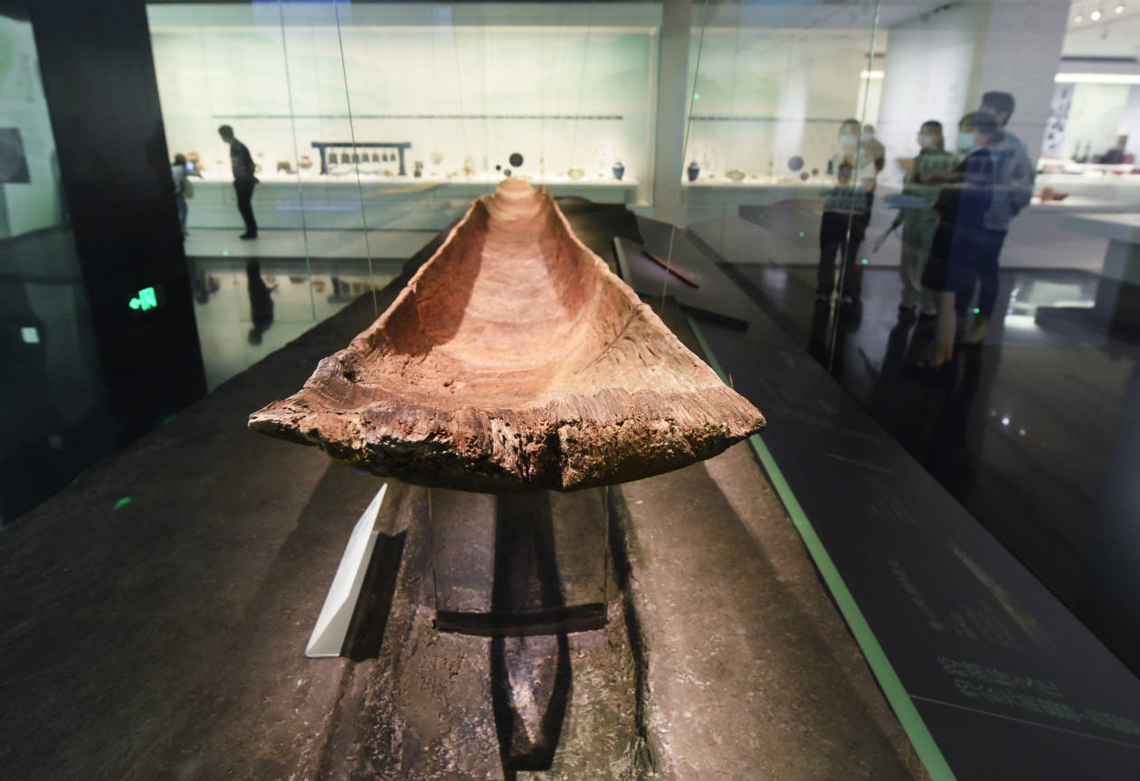 史前最长独木舟亮相杭州 距今5000年历史_独木舟_杭州_历史
