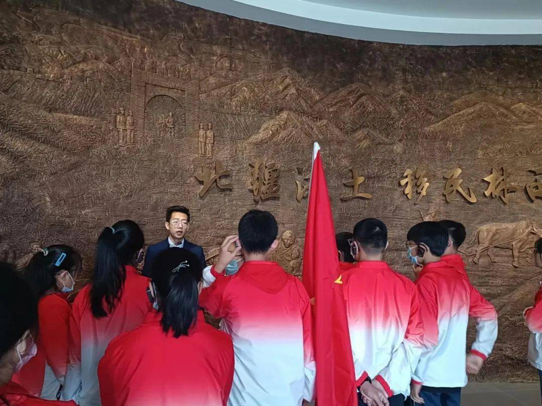 走进博物馆成长无边界参观林西县博物馆主题教育活动