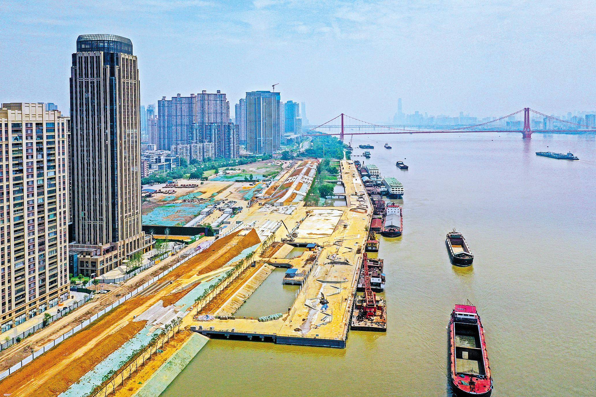 工业码头蝶变都市t台_杨泗港_防洪工程_生态