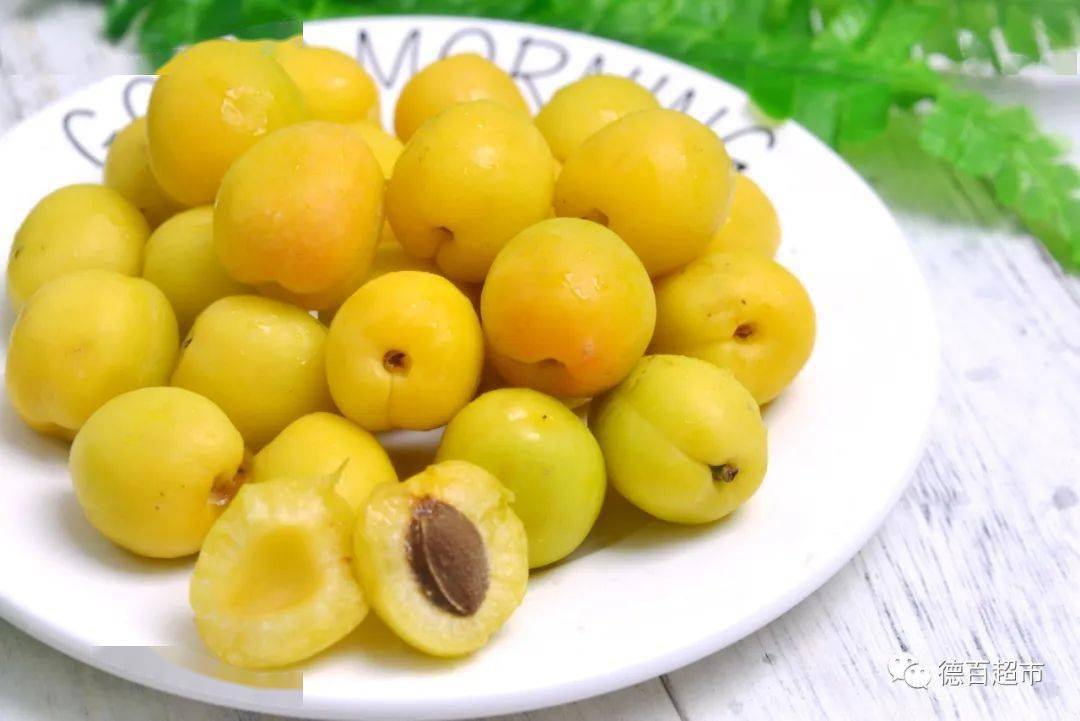 无霜期183~227天,喝着优质的天山雪水长大,只有被阳光如此宠爱的杏子