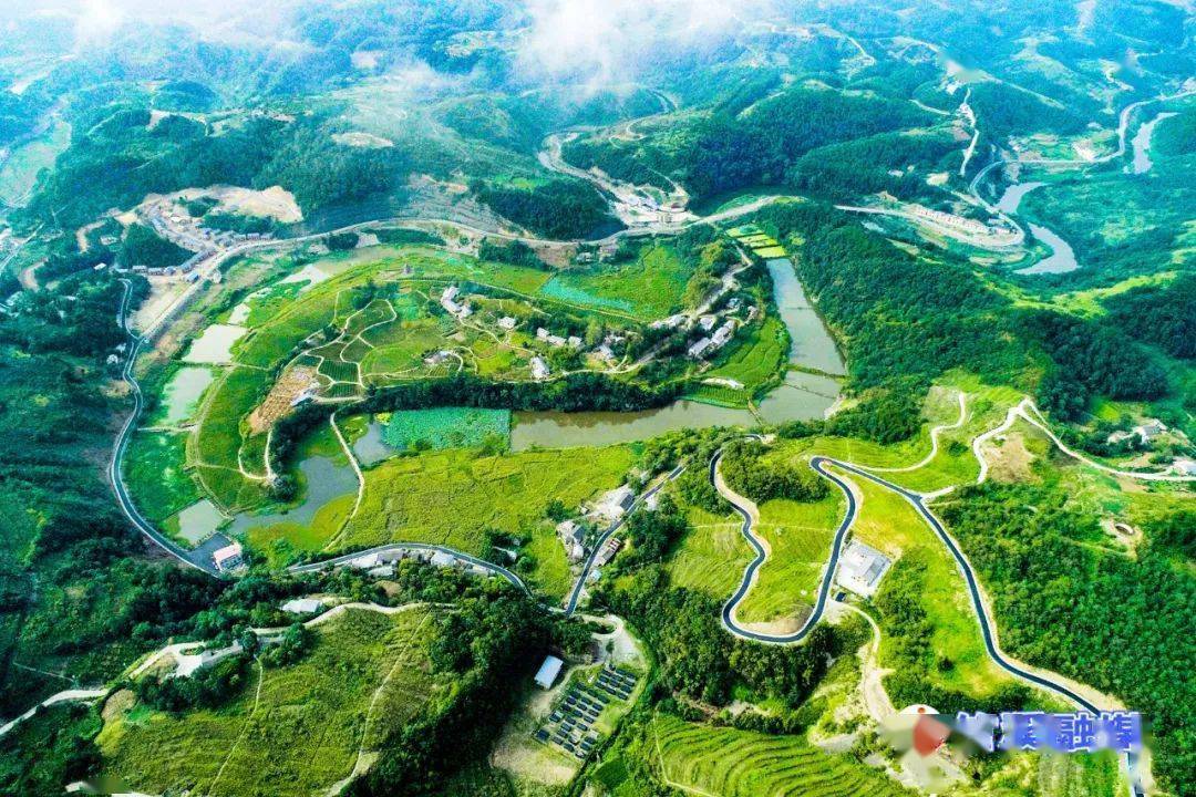 共同缔造和谐富美乡村竹溪县创建全国四好农村路示范县工作纪实