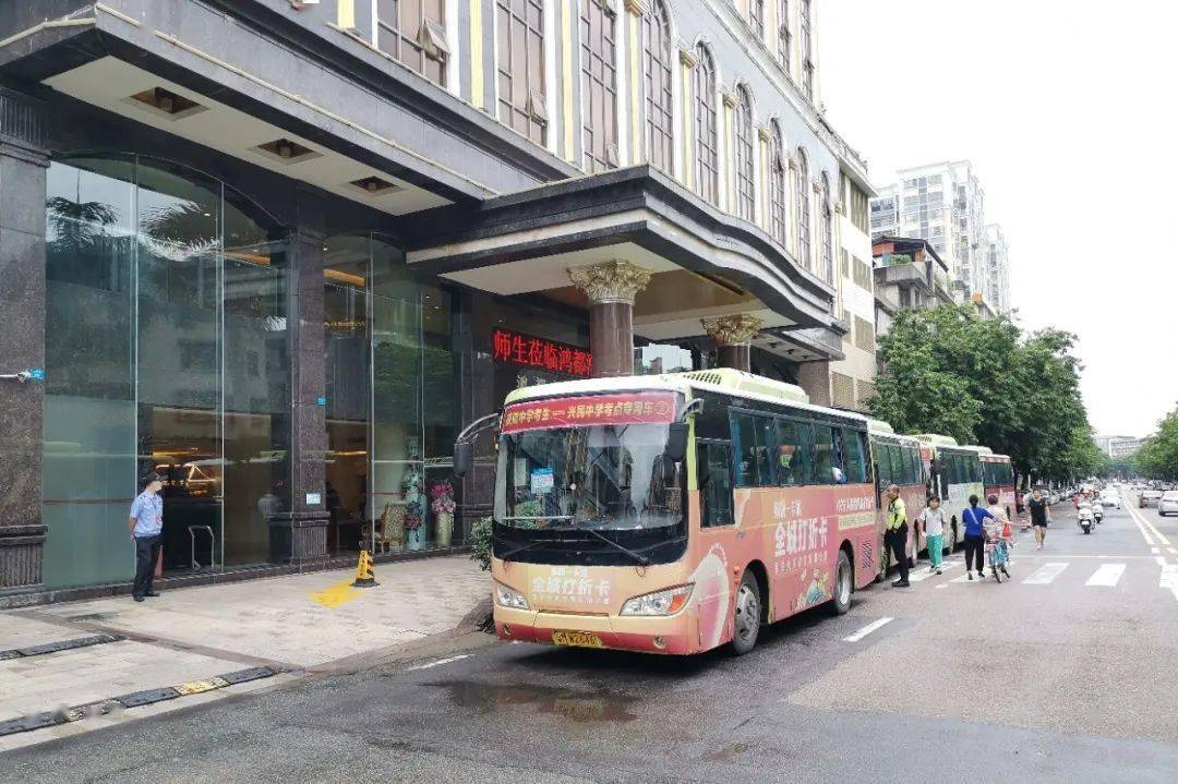 兴宁一考生中午觉睡得太香了差点就误了考试时间所幸