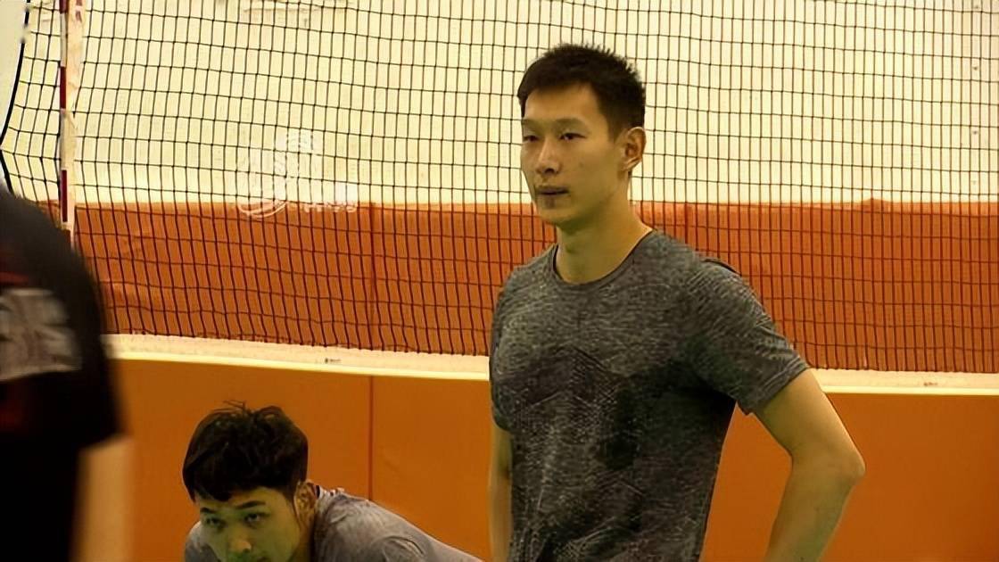 以老带新,山东体彩男排积极备战新赛季联赛_中国排球协会_季道帅_队伍