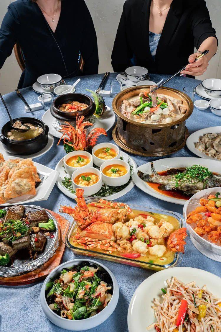 6折!低至￥198购和平码头[沪华餐厅]3-4人家庭海鲜套餐!