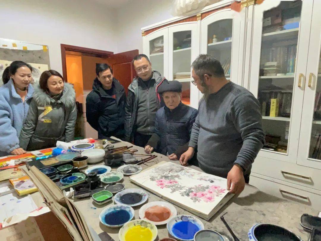 发挥了联系群众,引导舆论的作用,确保了阳安线开通"绿巨人",宁汉输气