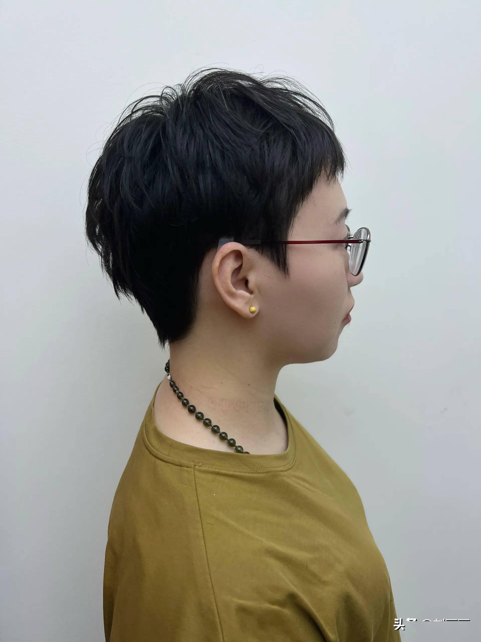 是时候剪掉长发了15款短发送给你利落时尚显脸小