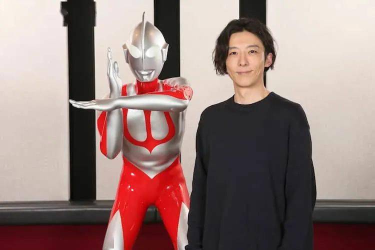 他成奥特曼了?_高桥一生_电影_真嗣