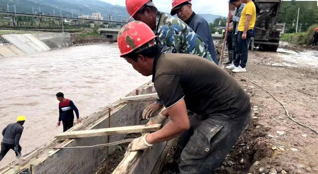 重大項目建設進行時越西縣越西河觀音河口段防洪治理工程幹字當頭趕