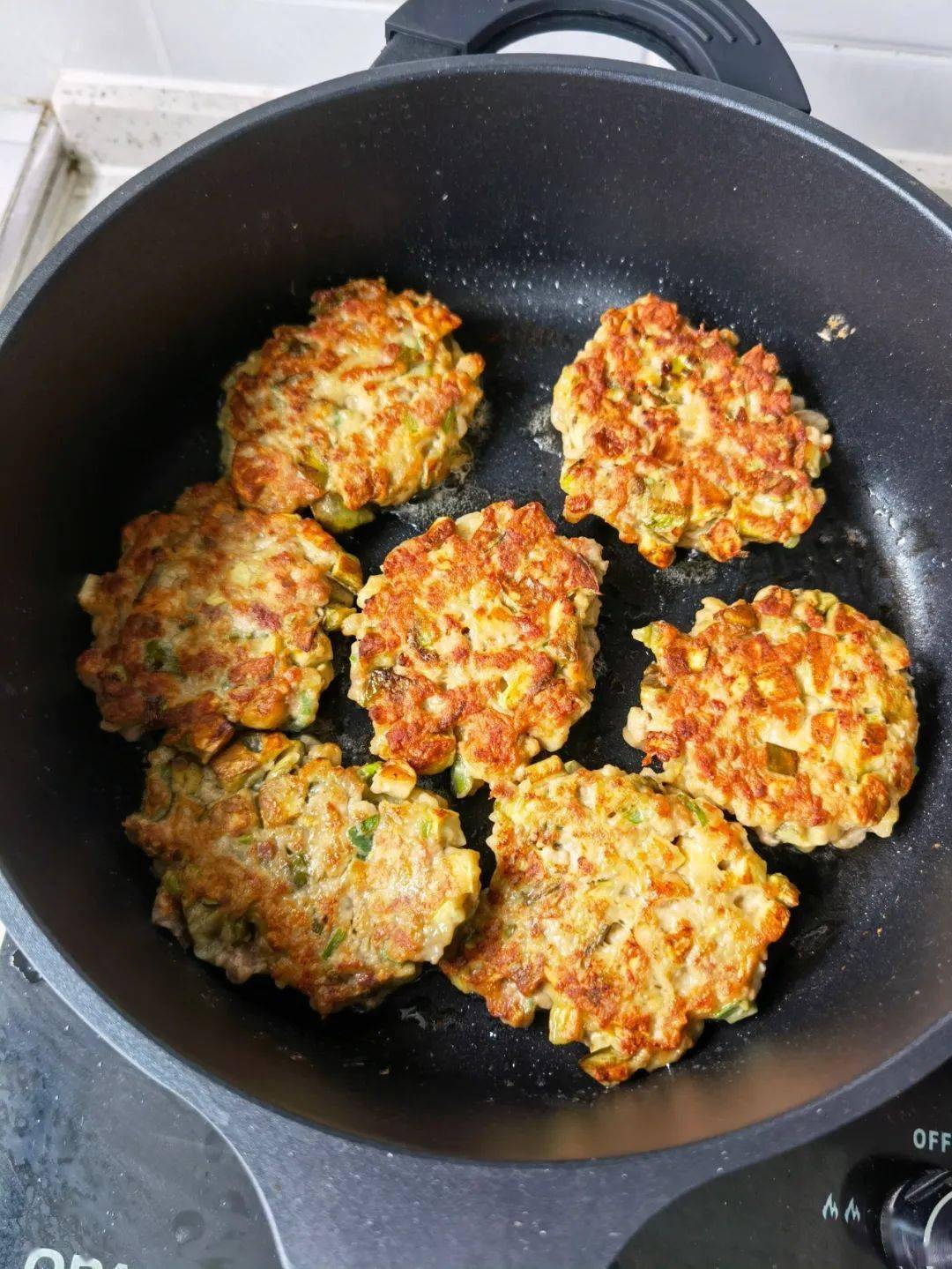 美味茄子饼 一个茄子一个鸡蛋