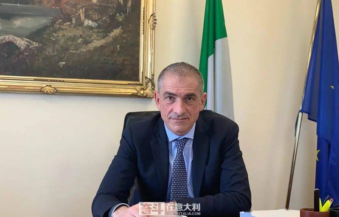 omicron子变体正在蔓延 专家称这将导致意大利夏季也日增10万例_口罩