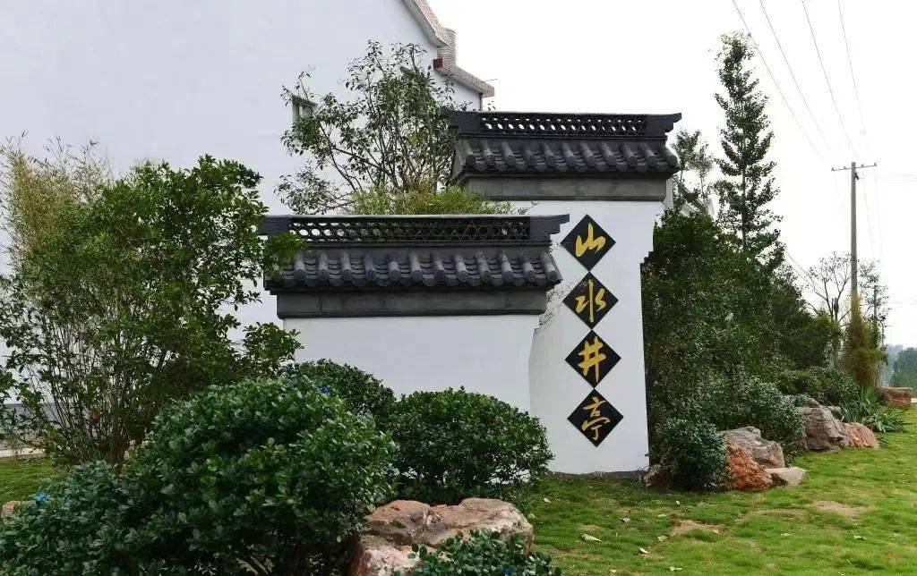 还有面积近3000亩的草庙山和赖子山,属于江淮分水岭余脉!