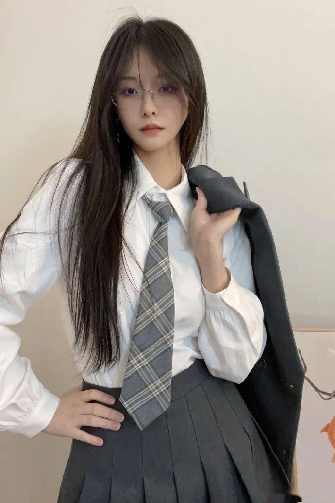 阿冷锐评斗鱼无lpl版权不是你弹幕文化好别人就会给你的