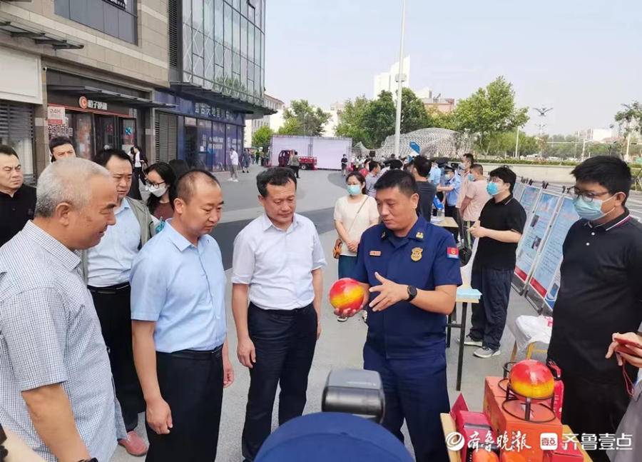 泰山区消防大队以安全生产月为契机，开展集中宣传暨大型实战演练_处置_活动_群众