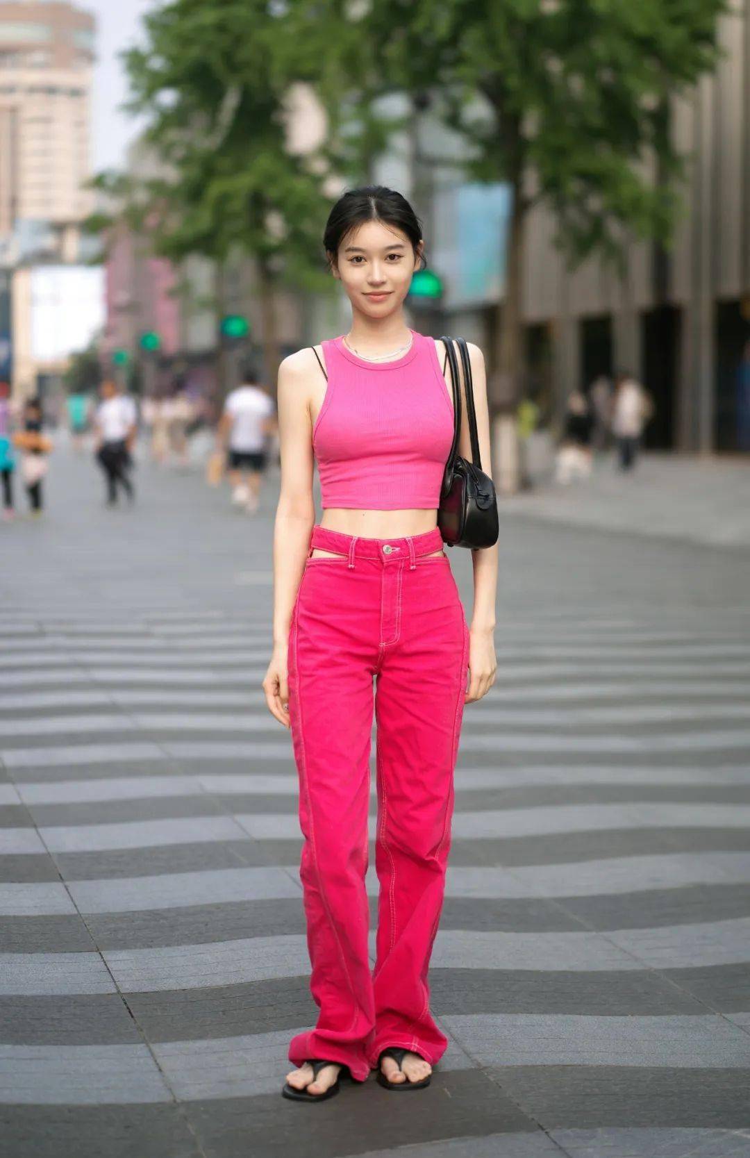 【滚叔街拍】要说少女心,没有谁比粉色更有发言权了_工作_埃德蒙