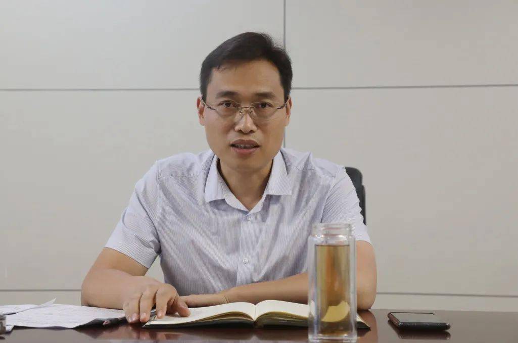 县委常委,组织部部长王建国参加县委组织部干部第十五次大讨论