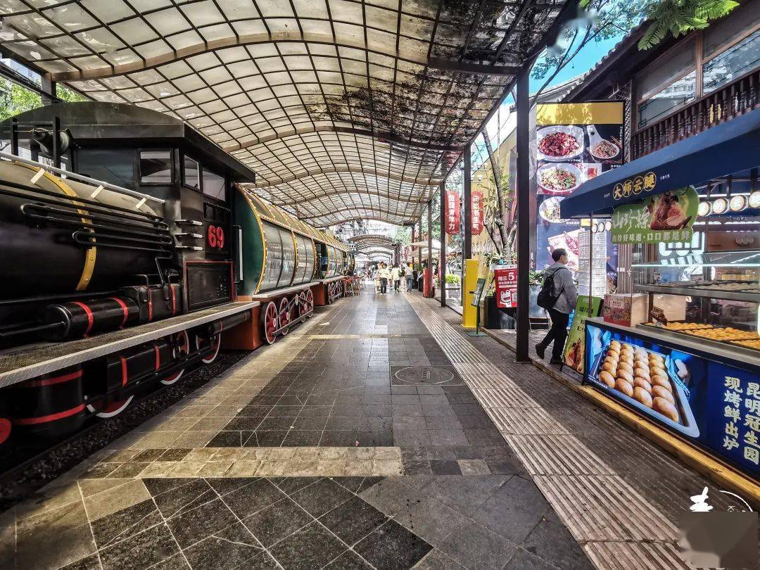 这里是祥云街,请右键保存_美食街_南强_昆明