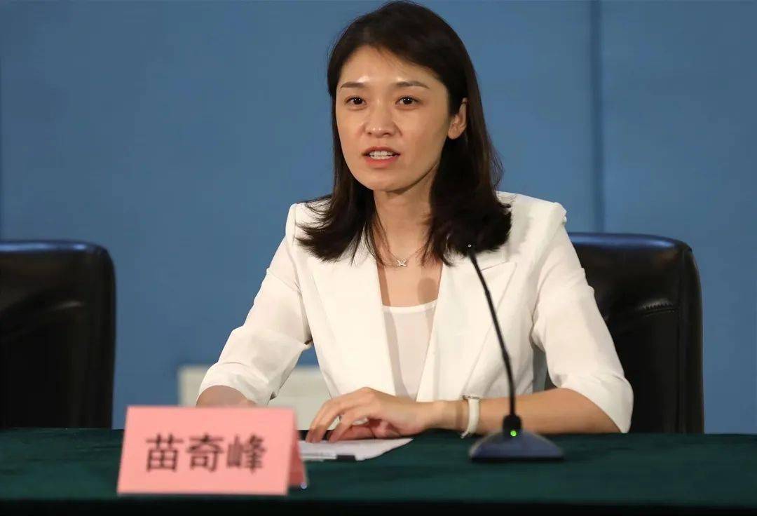 目前,香洲区成立了社区管控,物资保障,医疗救治等工作组,确保物资配送