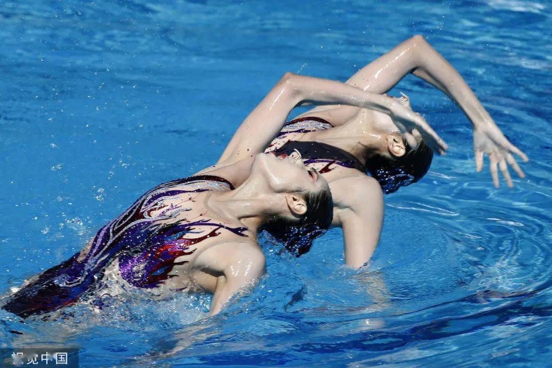 广东双胞胎姐妹拿下首金