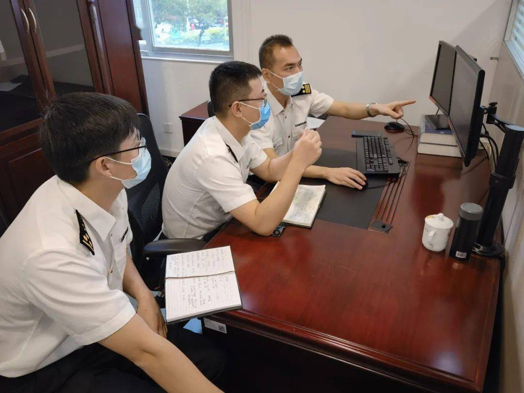 在路上南头海关凝心聚力加强队伍建设侧记