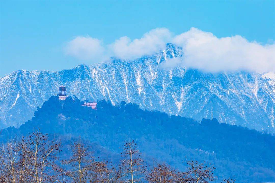 90秒看成都的山!超燃,震撼!_龙泉山_城市_摄影
