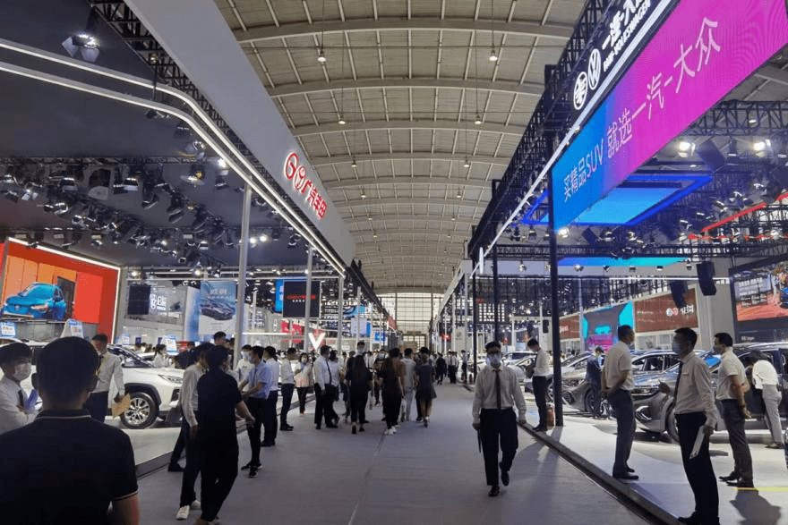 车展来啦车展来啦2022第21届中国沈阳国际汽车工业博览会今天盛大启幕