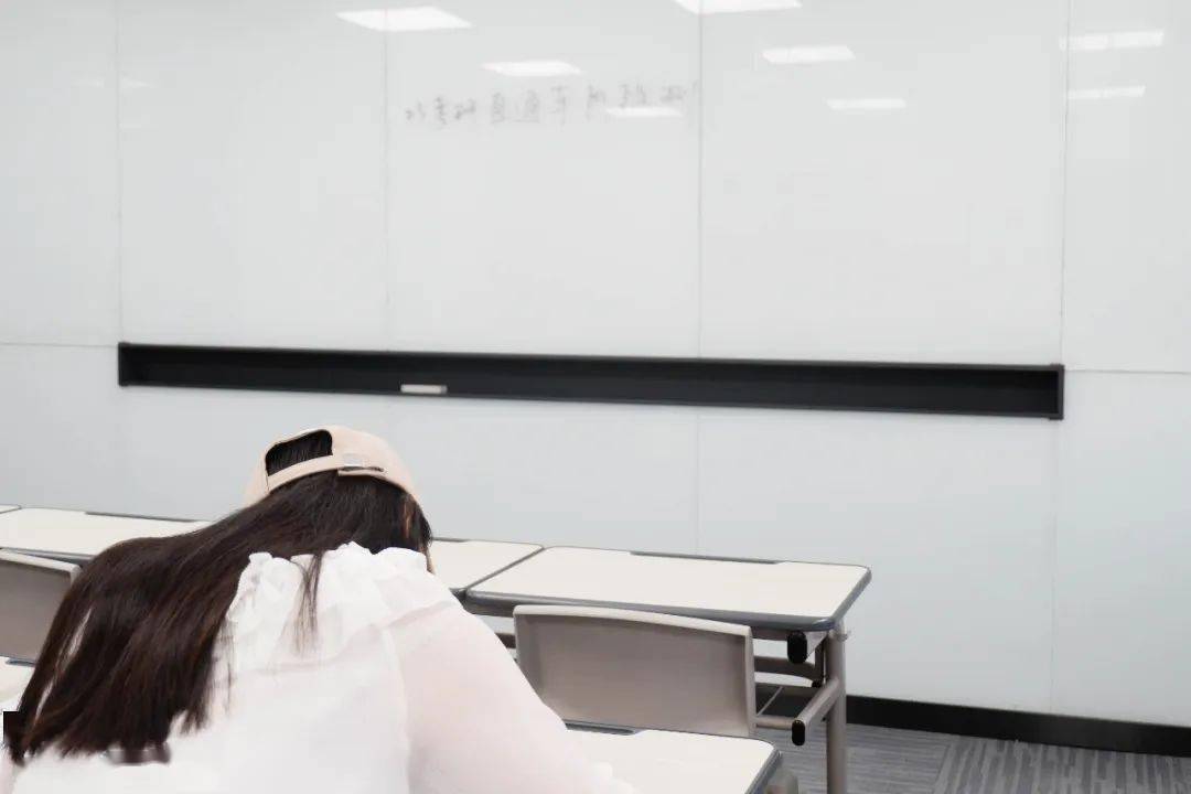 考研氛围组上线带你深度体验新东方模考