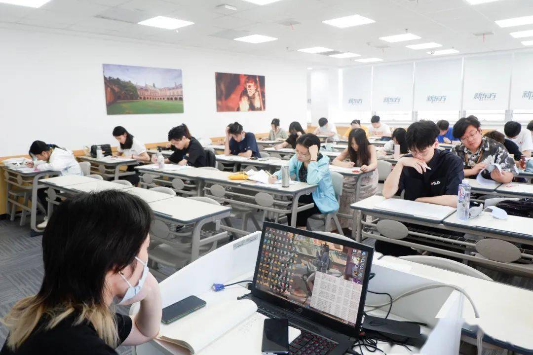 考研氛围组上线带你深度体验新东方模考