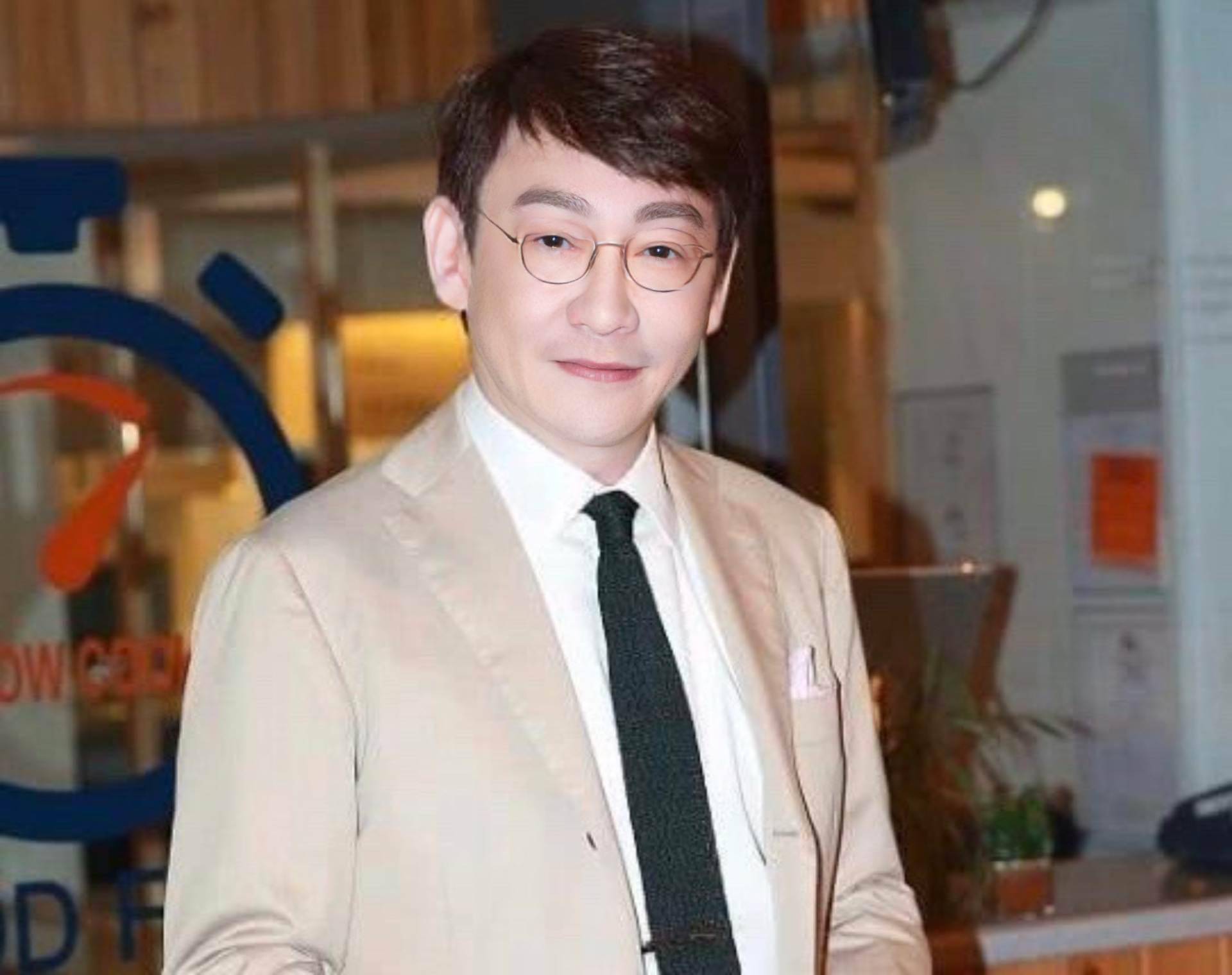 自曝身体状况欠佳,想去国外安心养病_吴启明_生活_朋友