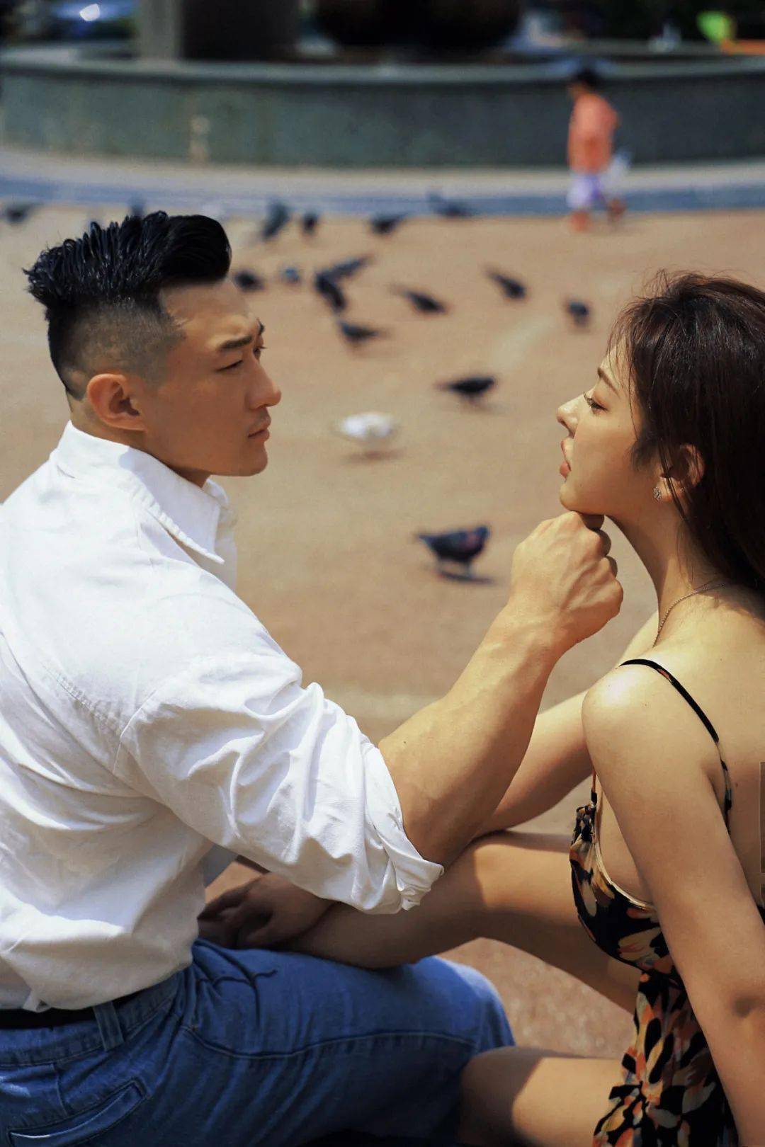 北京e杯女孩,被肌肉男求婚!网友:没x生活的我看哭._健身_王锴_潘潘