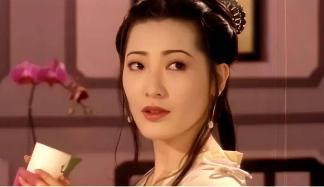 《新金瓶梅》导演第一次见到杨思敏,就认定了她是饰演潘金莲的最佳