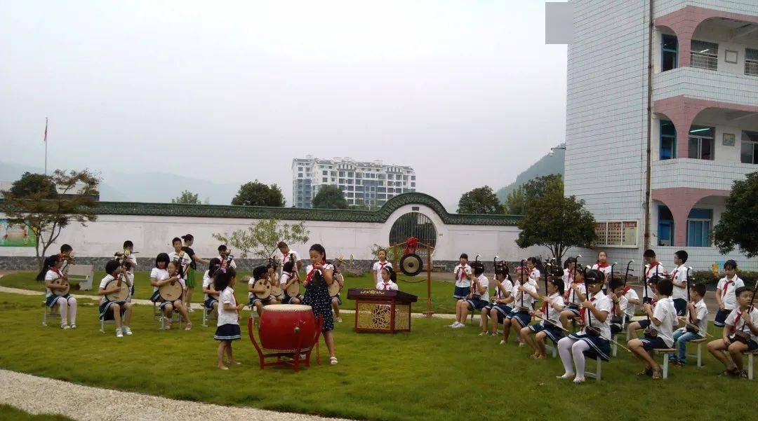 《作铜锣》是宁溪最负盛名的的民间古文化遗产之一,2006年被台州市