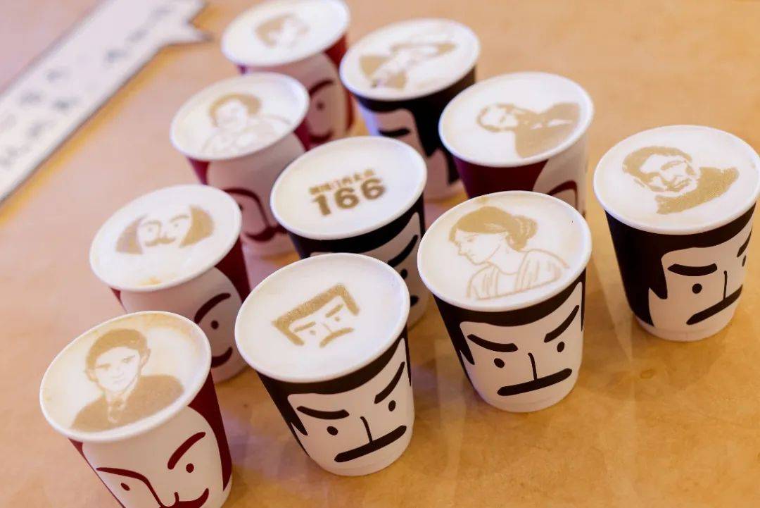 人文社文创咖啡店开张太惊艳