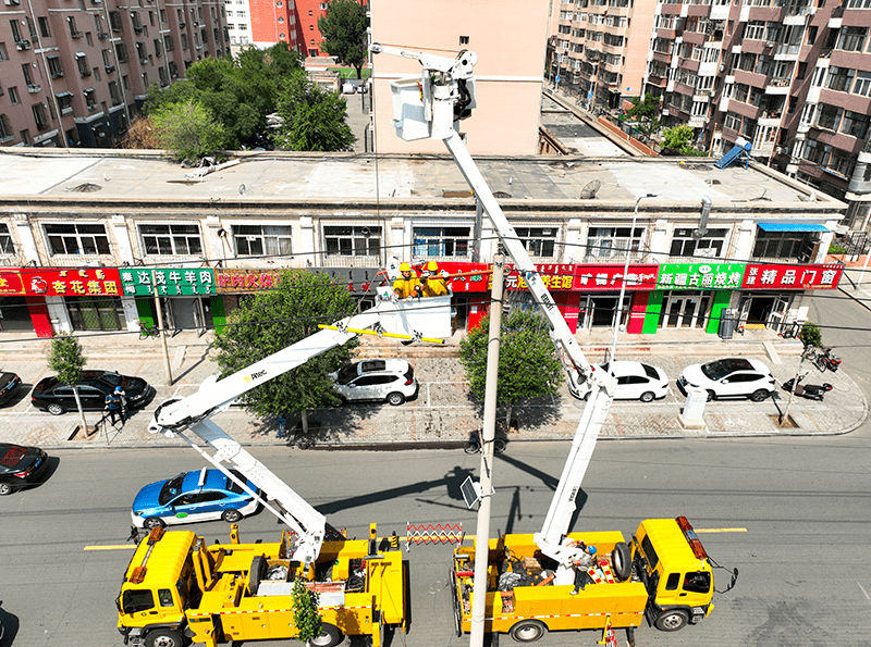 圆满完成桥东变10千伏925桥粮线9号直线杆改耐张杆并加柱上断路器作业