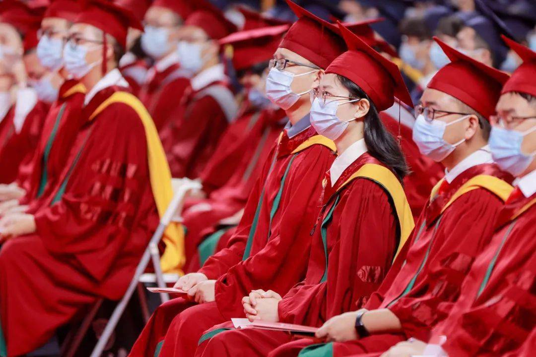振兴中华永志勿忘中山大学2022届毕业典礼举行
