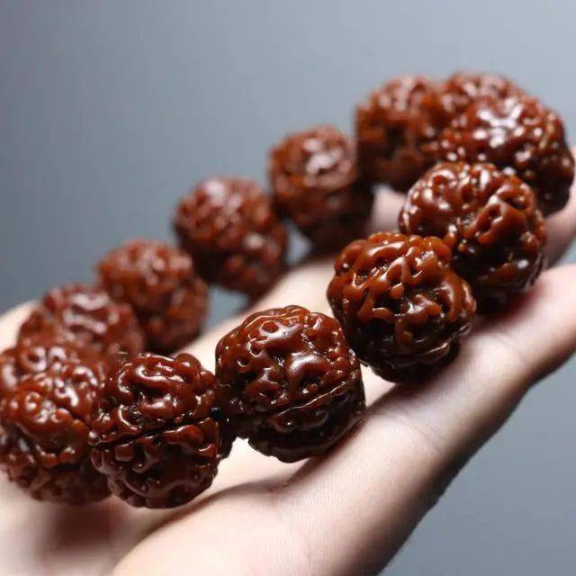 金刚菩提的5大盘玩禁忌，沾一样，你的金刚菩提就“完蛋”了！-图1