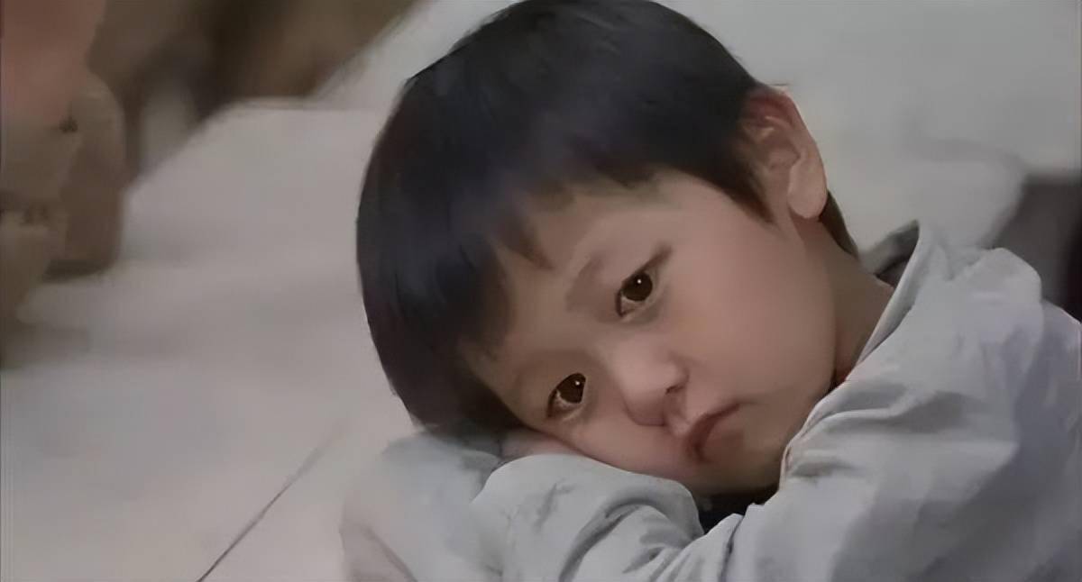 《看上去很美》里残酷的人生真相,成年人看了会沉默_幼儿园_汪若海_小