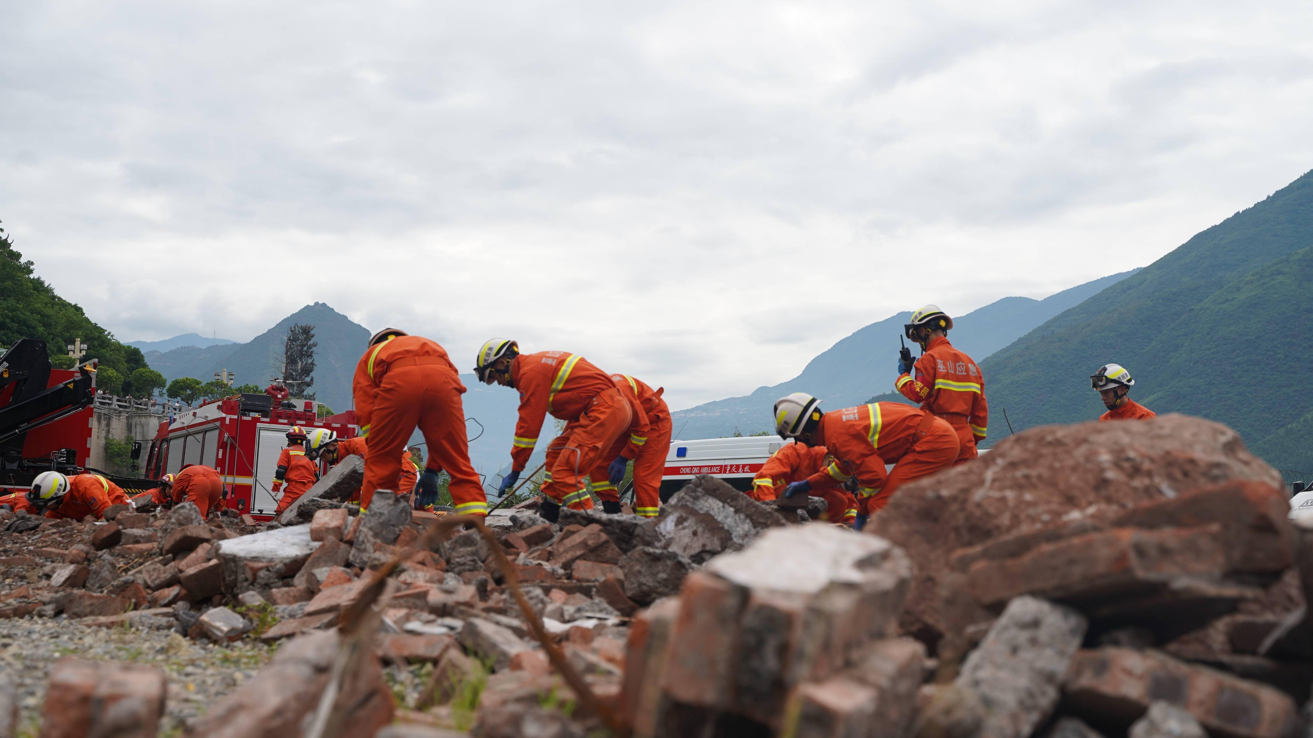 以"演"促练,以"练"备战—巫山开展自然灾害防治应急综合演练_救援_实