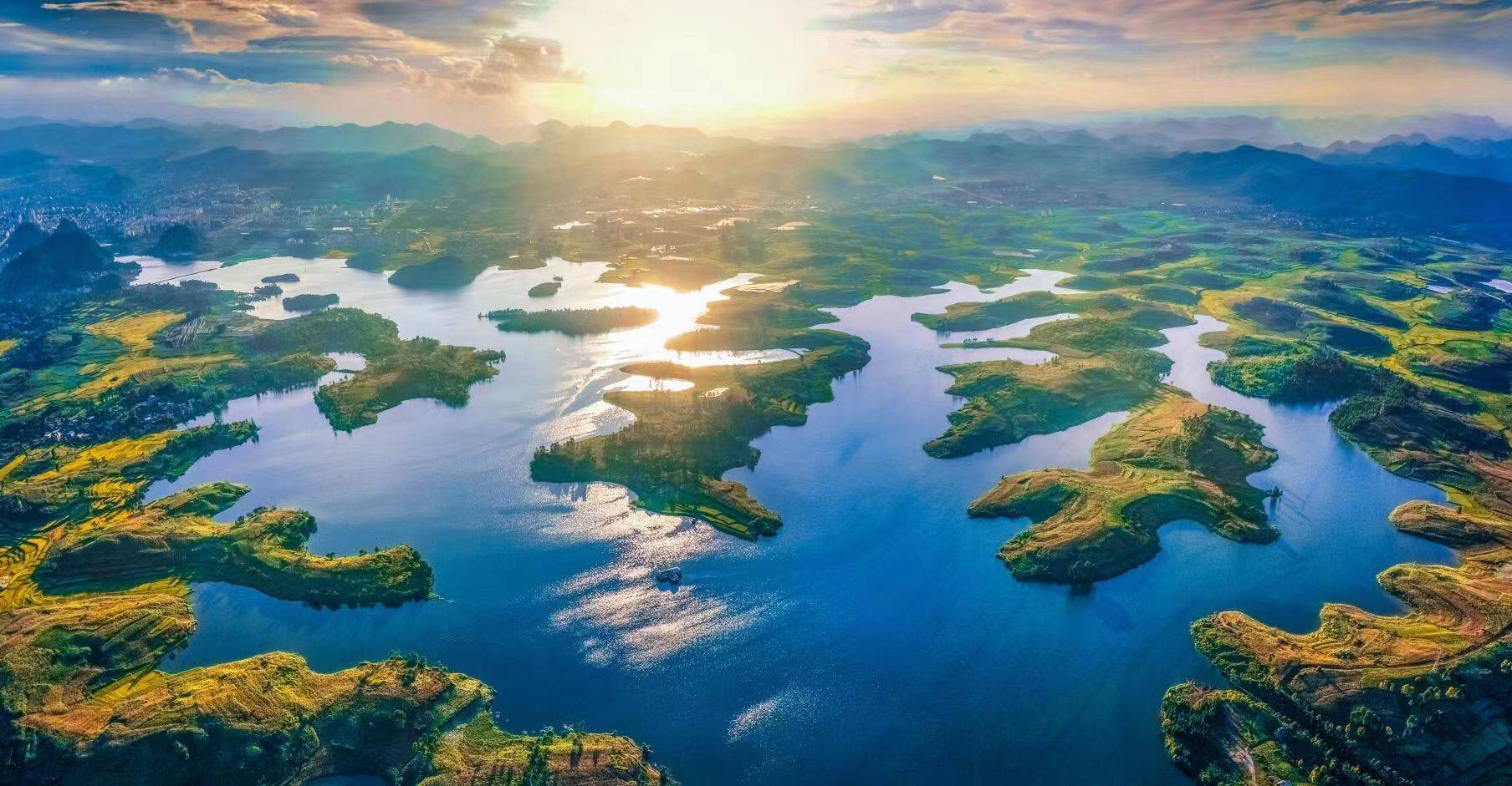 逐梦绿美好在文山丨砚山听湖水库绘湖美水清新画卷