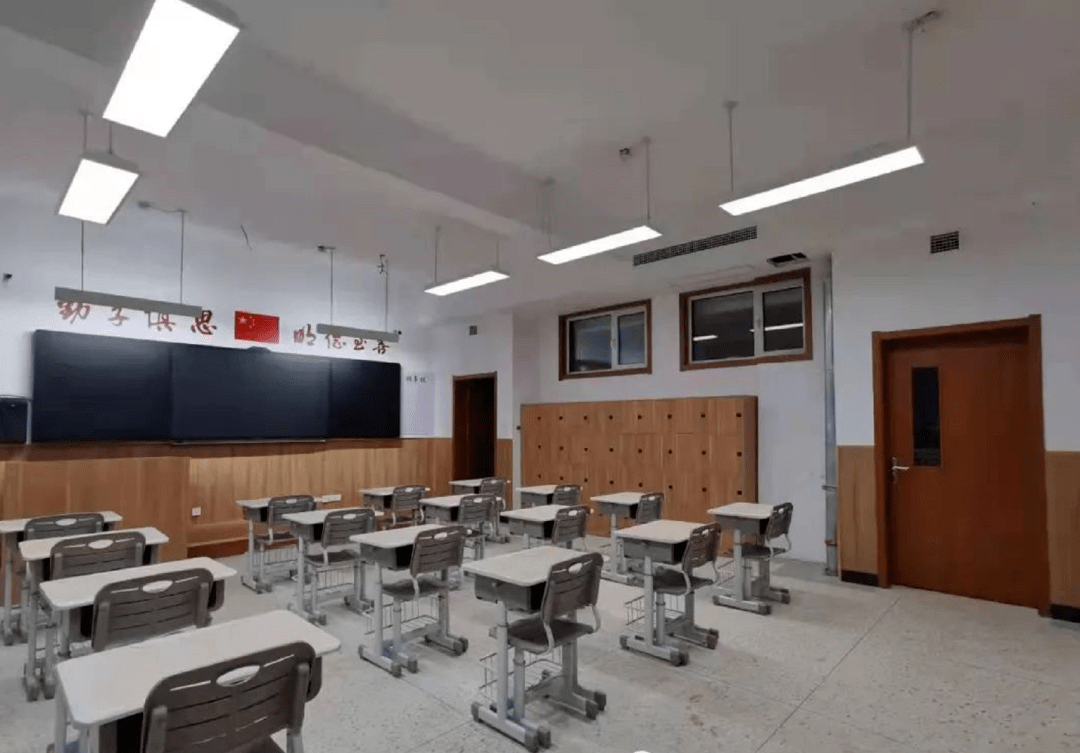 左右滑动查看更多学校环境学校环境奠中学校是姚奠中先生之女姚力芸