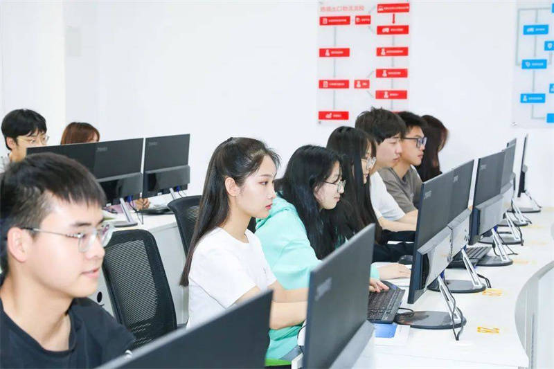 西安翻譯學院國際商學院_財務管理專業排名_西安英語翻譯的英文