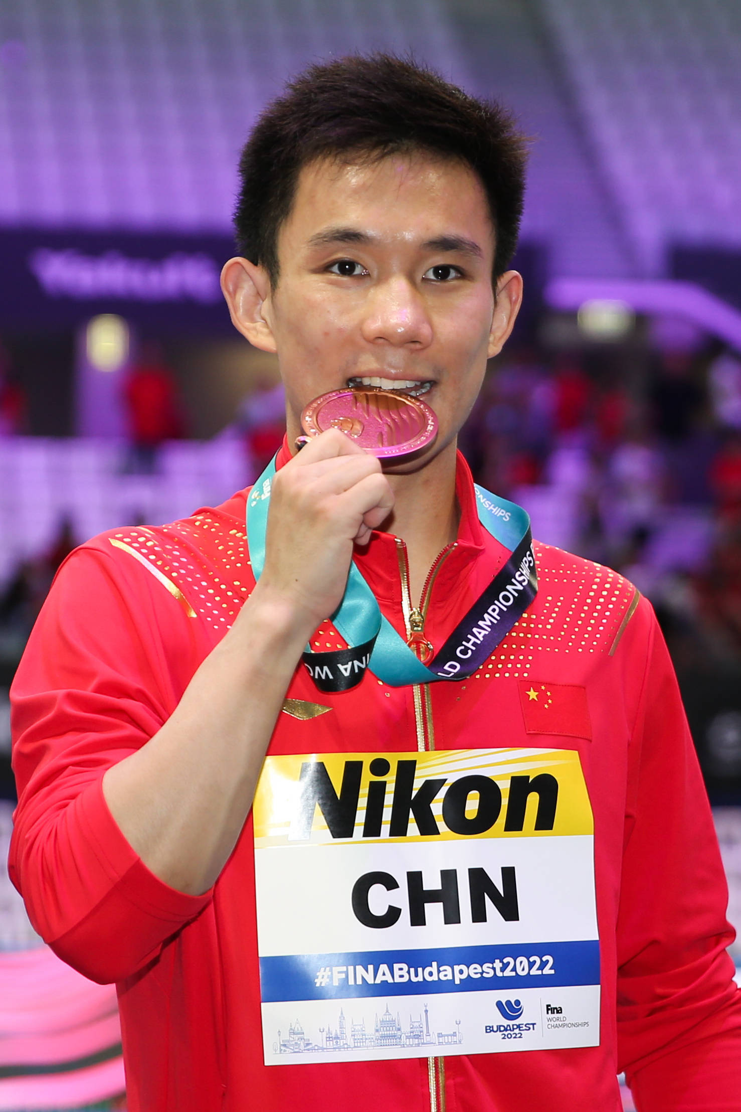 跳水杨昊获得男子10米台季军