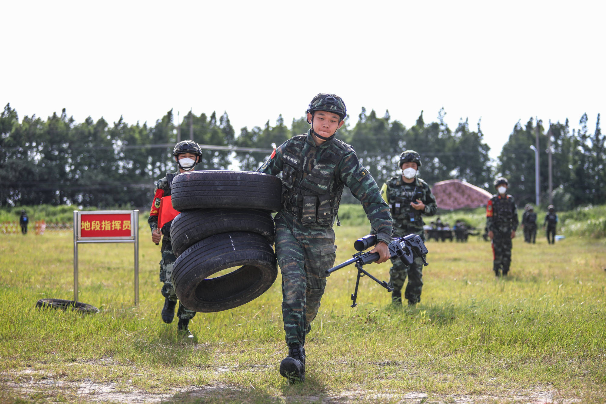 武警上海总队开展特战侦察比武