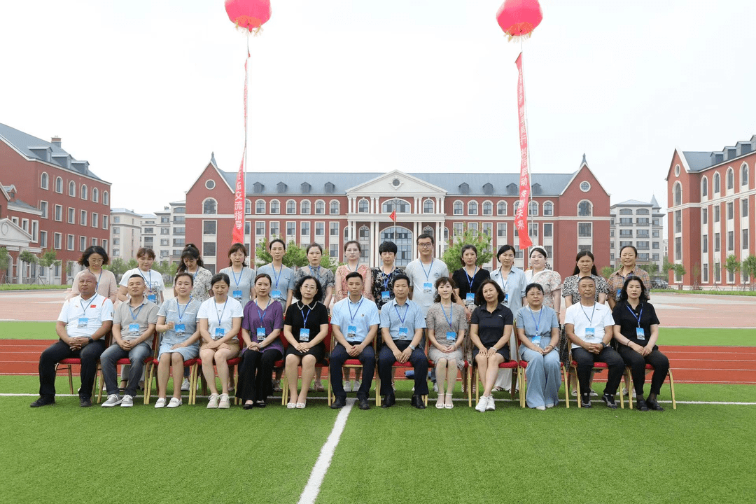 董中正对阿荣旗特殊教育工作开展情况作了工作汇报7月5日上午开展了