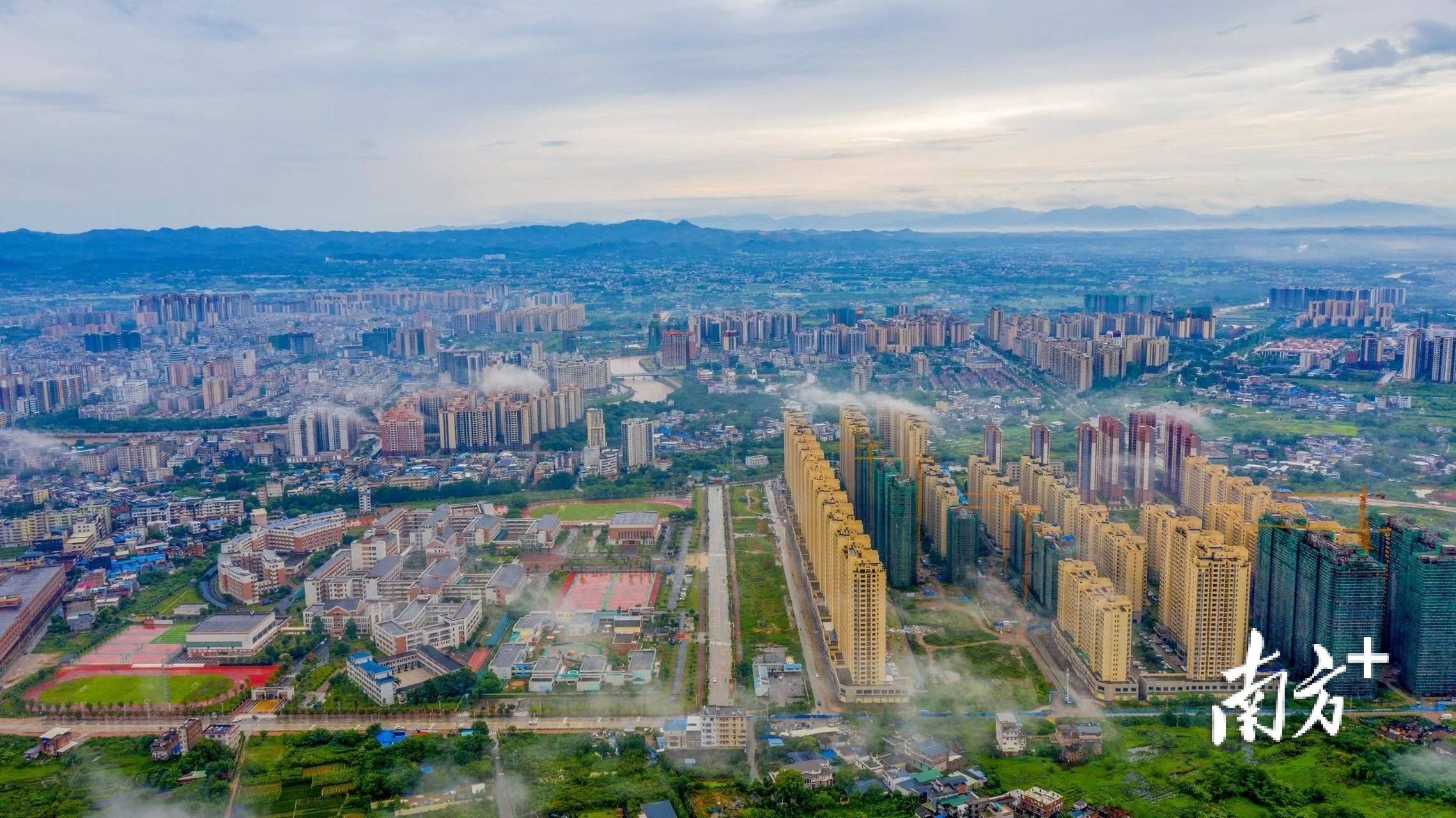 争创省县级文明城市!梅州兴宁演绎"城市让生活更美好"