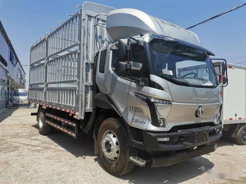 "外星风格"的前卫中卡——飞碟w7_搜狐汽车_搜狐网