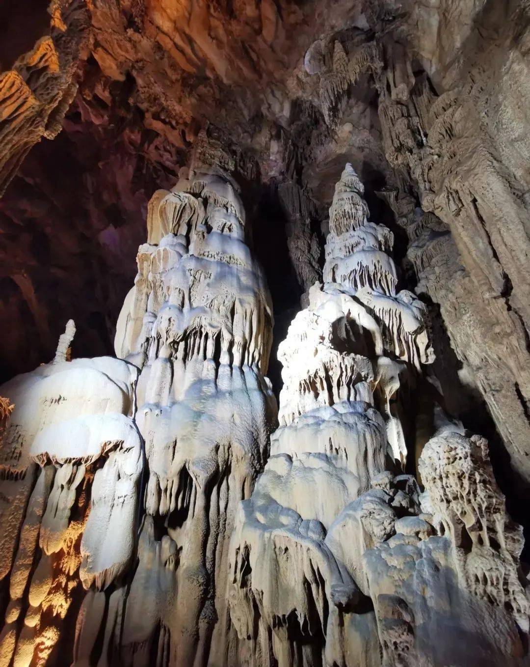 图片来源广西第一湾国际旅游股份有限公司巴马水晶宫景区巴马水晶宫内