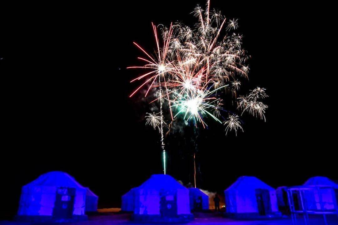 暑假必玩全程跟拍和包餐徒步露营种树皮划艇沙漠算是被我们玩明白了