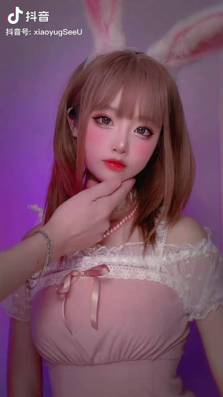 猫系女友 cos 肉肉女孩 想捏柔柔的脸小柔seeu 小柔seeu_cos_seeu