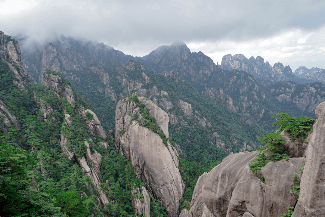 打造全国最干净城市 锚定席地而坐标准 黄山风景区打造最干净景